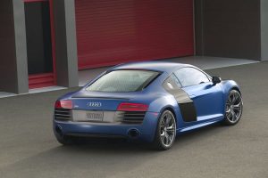 Audi-R8-V10-5circle6