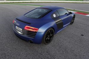 Audi-R8-V10-5circle7
