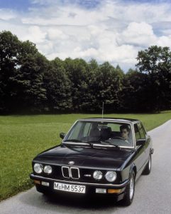 BMW M5 e28