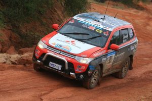 Australasian Safari 2014_Outlander PHEV_03