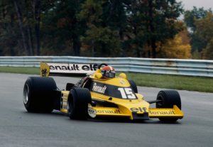 prve vitazstvo RS01 na Silverstone v 1977 a prve vitazstvo Renault F1 vobec