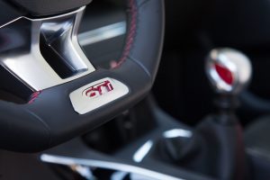 PEUGEOT 308 GTi by PEUGEOT SPORT