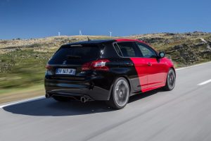 HYUNDAI IX35 vs NISSAN Qashqai