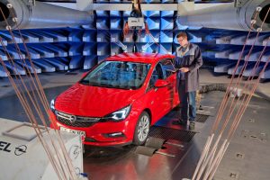 Opel Astra v EMC štúdiu