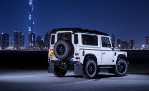 Land Rover Defender 2 milióny
