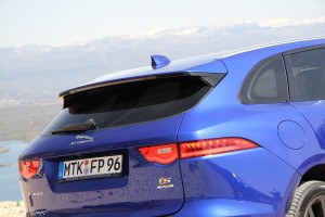 Jaguar F-Pace - 010