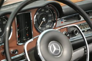 Mercedes-Benz SL dovolenka vo Francúszku
