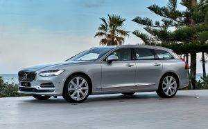 New Volvo V90 location driving