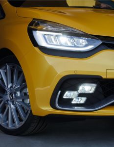 reault clio 1