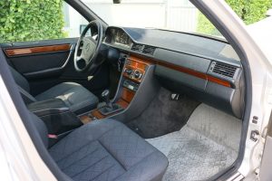 Mercedes-Benz E-Klasse w213 vs w124