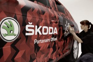 ŠKODA_KODIAQ_Leading_Field_Finish_at_Tour_de_France_02_res