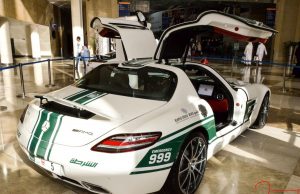Dubai_Mercedes SLS AMG_01