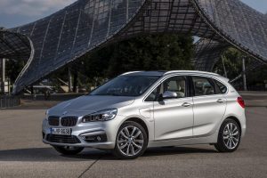 bmw 225xe.2