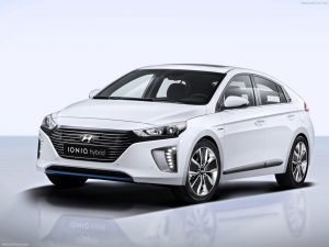 Hyundai-Ioniq.3
