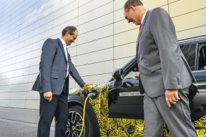 MINI P90238882-highRes (1)