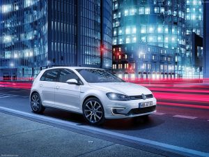 Volkswagen-Golf_GTE