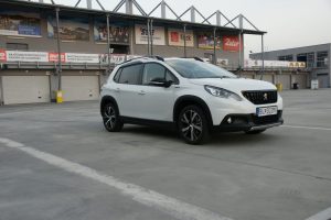Peugeot 2008 1.2 PureTech AT.2